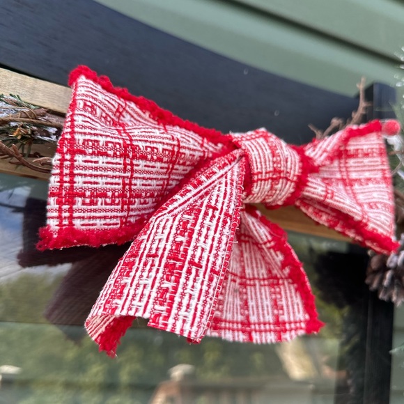 Winter Welcome Sign - Customizable - Picture 2 of 6